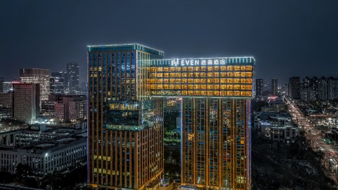 衡由我”成都高新逸衡酒店开业CQ9电子网站“健康随心平(图4)
